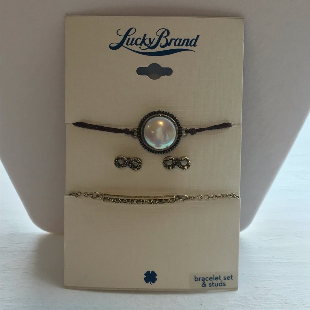 NWT! Lucky Brand Bracelet Set and Studs